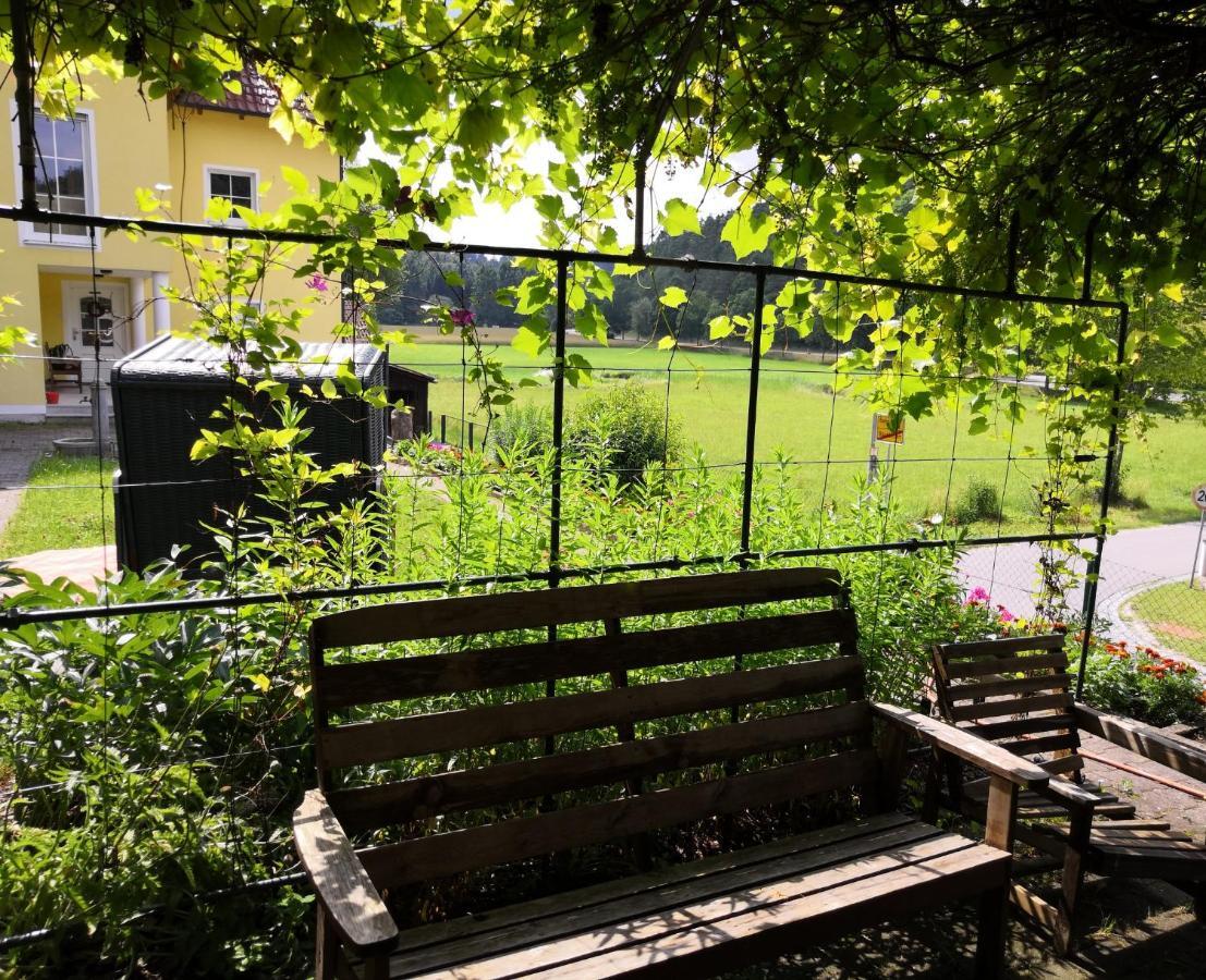 Ferienhaus Am Bach Mit Grossem Garten Deuerling Eksteriør billede